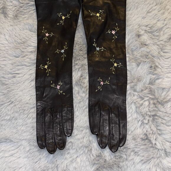 1940’s Vintage Black Long Leather Gloves with Embroidered Flowers - Picture 2 of 12
